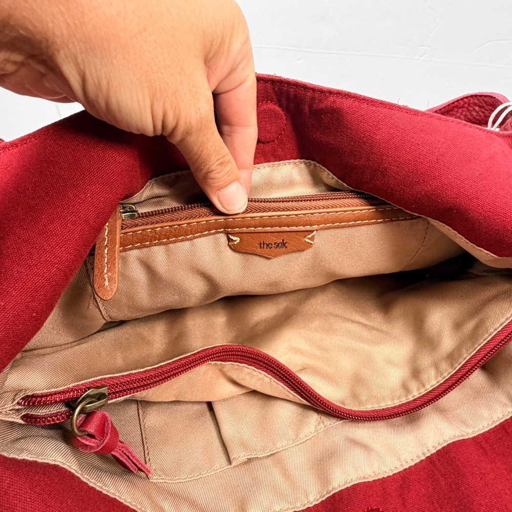 NEW The Sak Women Large Huntley Leather Crimson Red Hobo Bag Crochet Bead 108601 - Picture 13 of 16